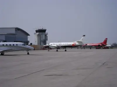 Bearskin Airlines plane at YKF